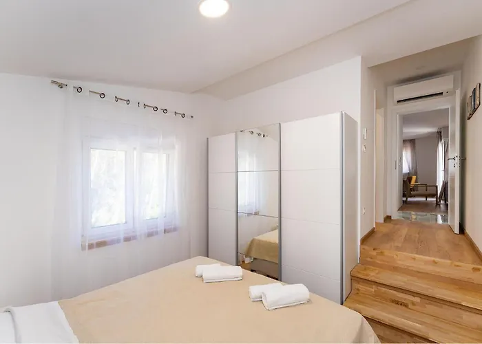 Amazing In With Wifi Holiday home Seline