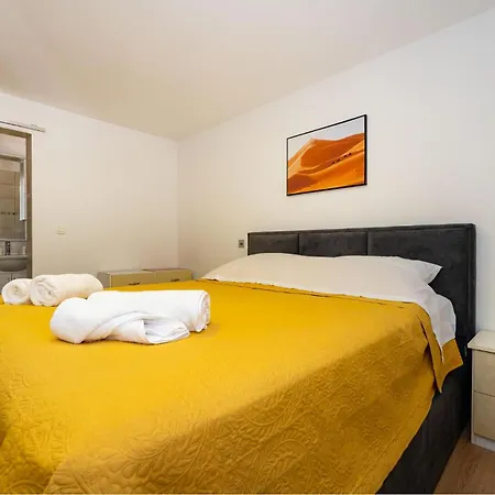 Amazing In With Wifi بيت للعطل