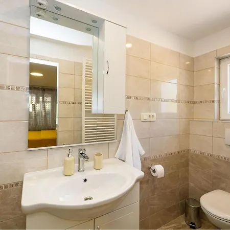 بيت للعطل Amazing In With Wifi سيلين