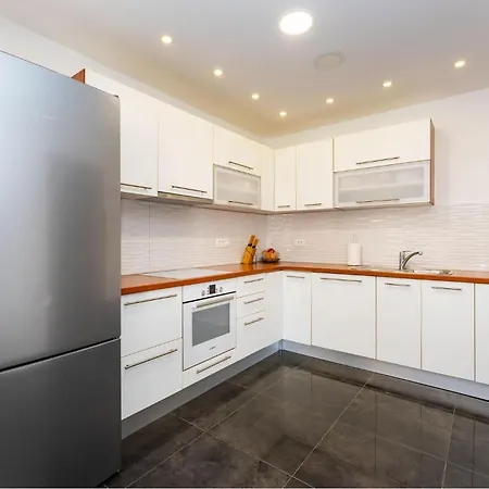 بيت للعطل Amazing In With Wifi سيلين