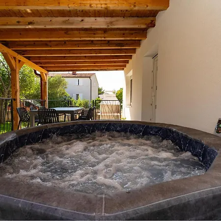 Amazing In With Wifi *