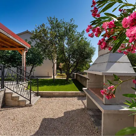 Amazing In With Wifi بيت للعطل *