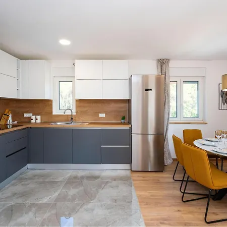 بيت للعطل Amazing In With Wifi سيلين